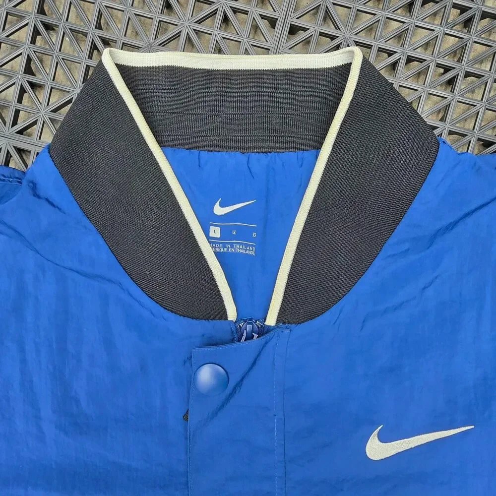 Nike throwback basketball